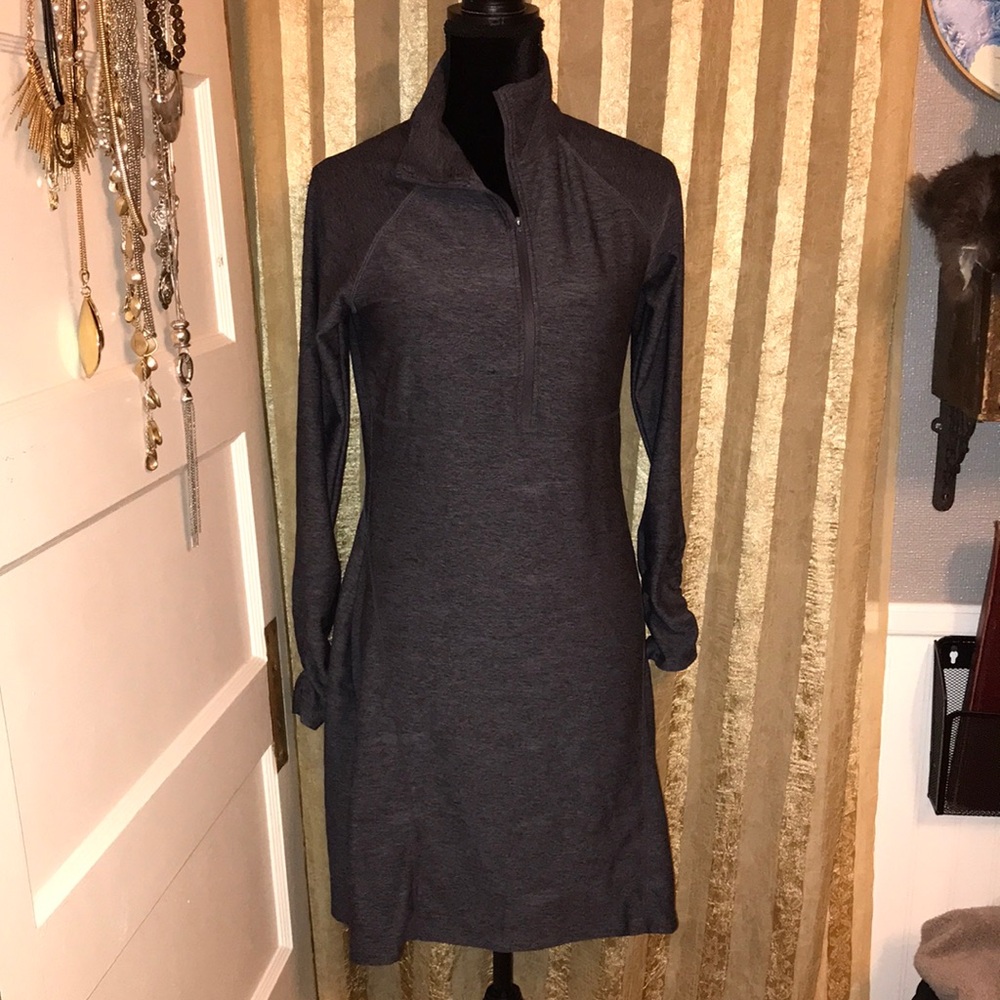 Soybu, long sleeve black sports dress